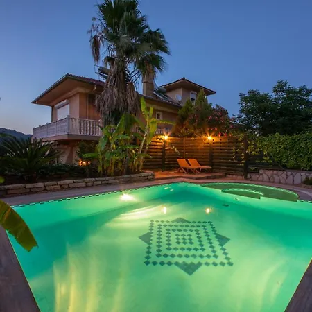 Otantik Daily Weekly Villa Marmaris