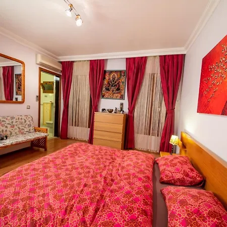 Otantik Daily Weekly Villa *